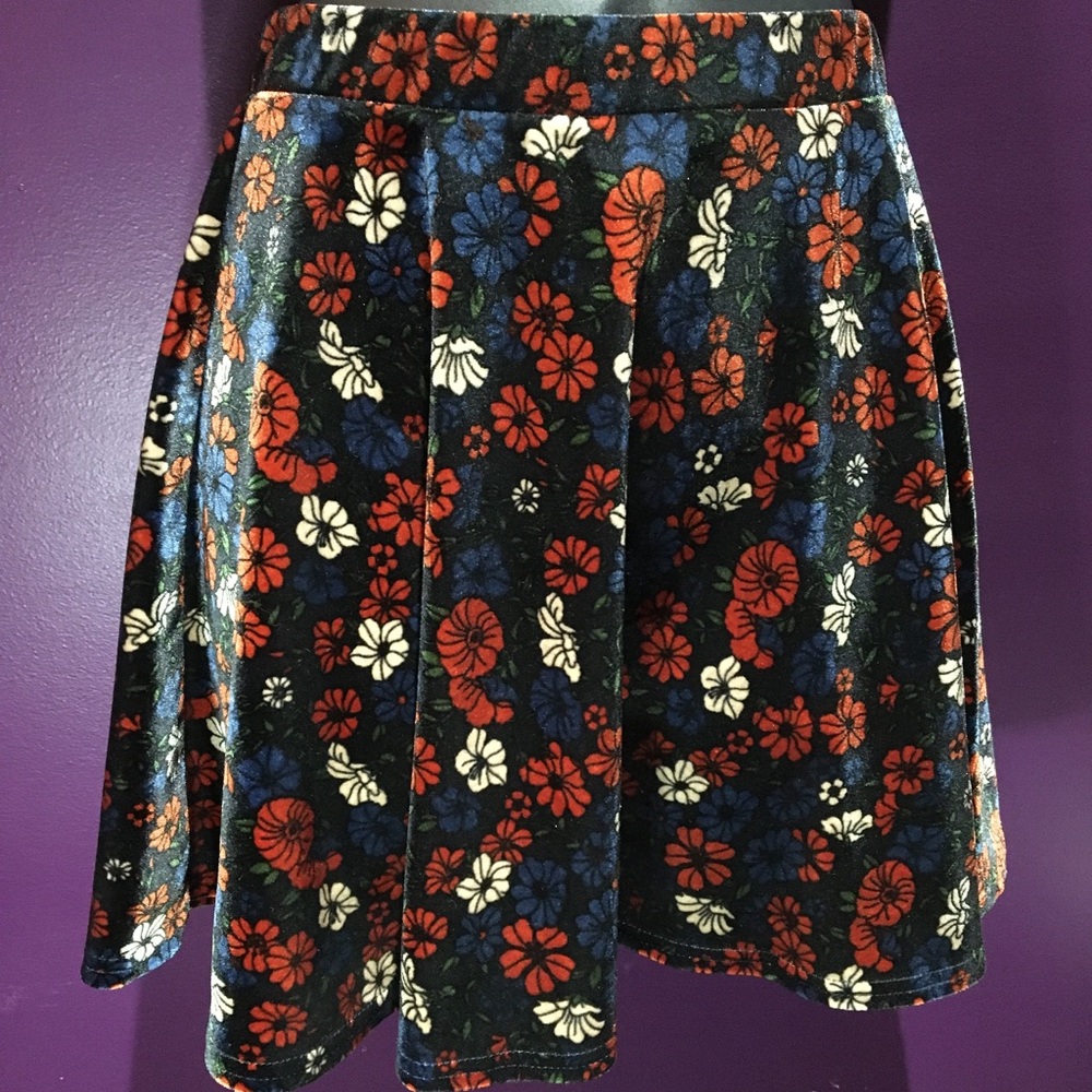 Top shop floral skirt